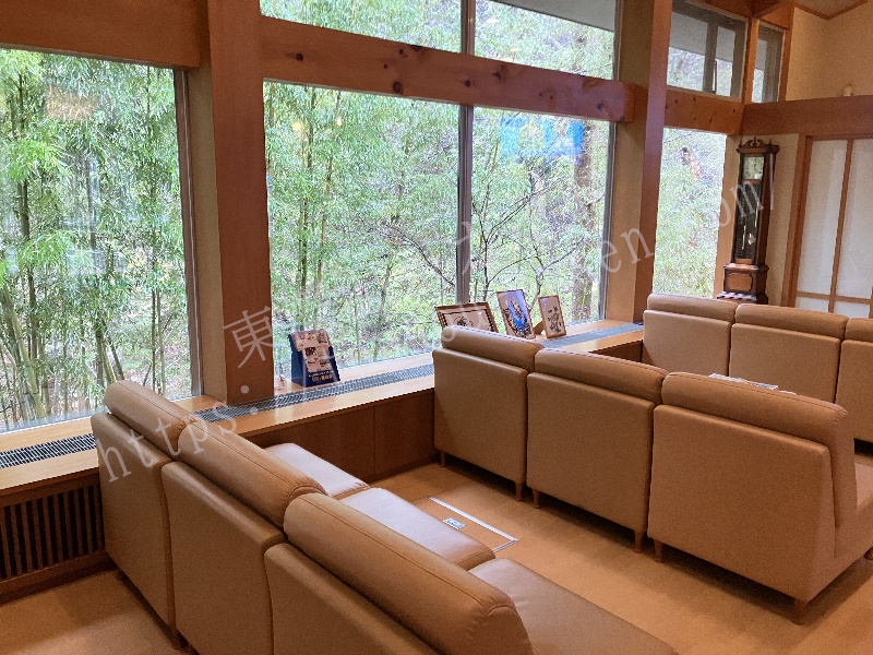 せせらぎの四季